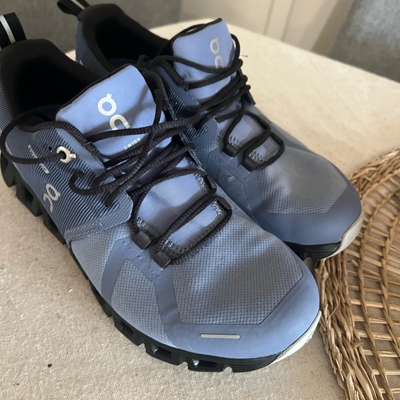 ON WOMEN’S CLOUD 5 WATERPROOF SHALE MAGNET Size 7 - Picture 2 of 8